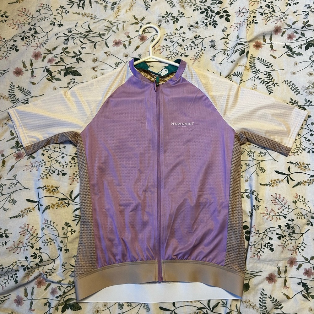 Peppermint Cycling Top